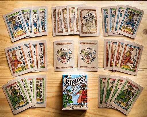 画像ギャラリー No.002のサムネイル画像 / リズムに乗って戦う剣術カードゲームがクラファン中。3つの構えを使い分け,相手の手の内を読みつつ,自分の勝ちも見逃さないように戦う