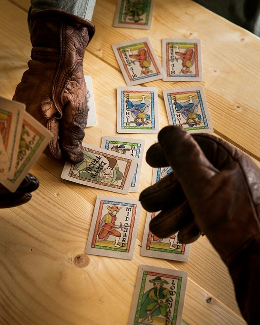 画像ギャラリー No.006のサムネイル画像 / リズムに乗って戦う剣術カードゲームがクラファン中。3つの構えを使い分け,相手の手の内を読みつつ,自分の勝ちも見逃さないように戦う